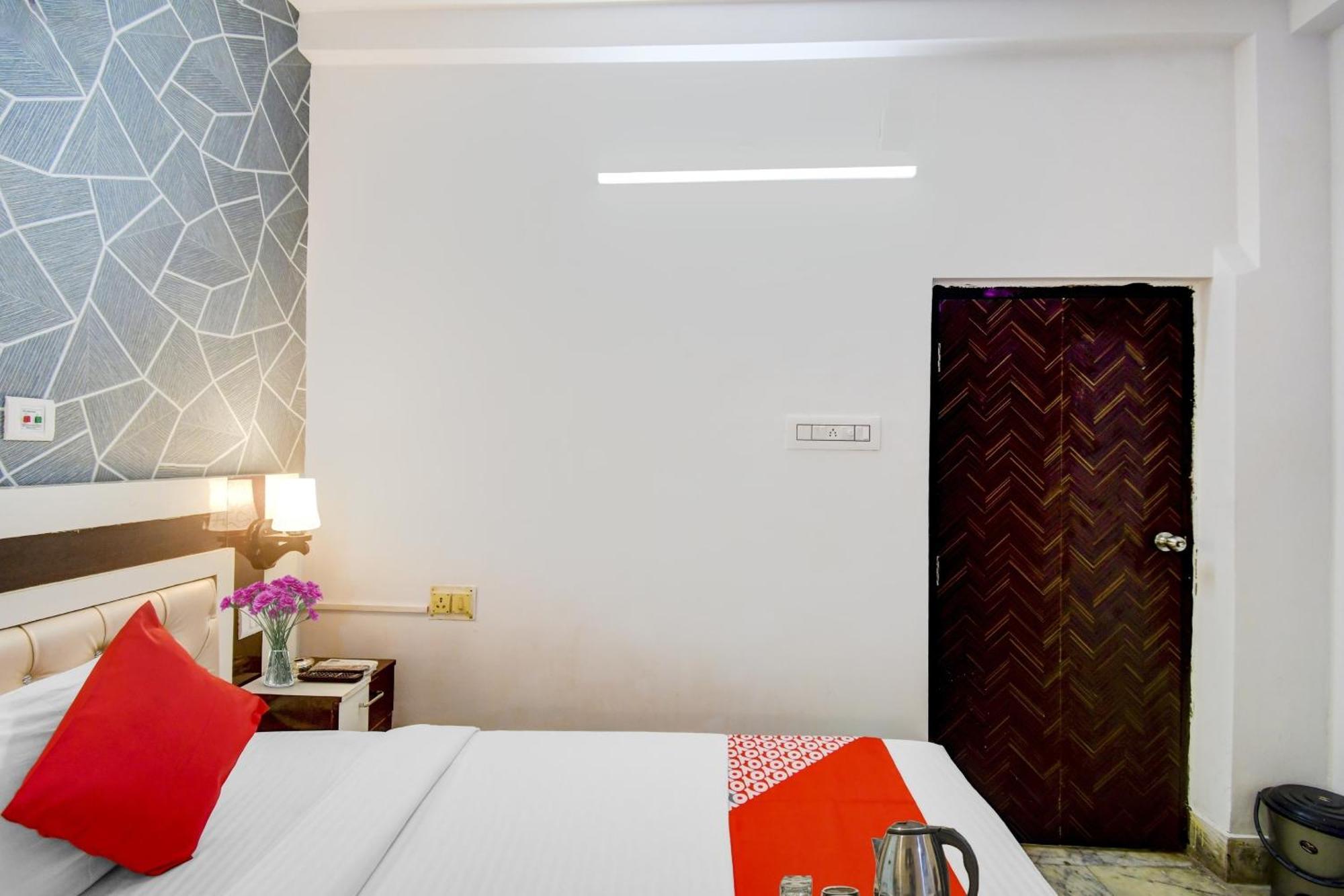 Hotel O The Nest Inn Near Acropolis Mall Jadabpur Екстер'єр фото